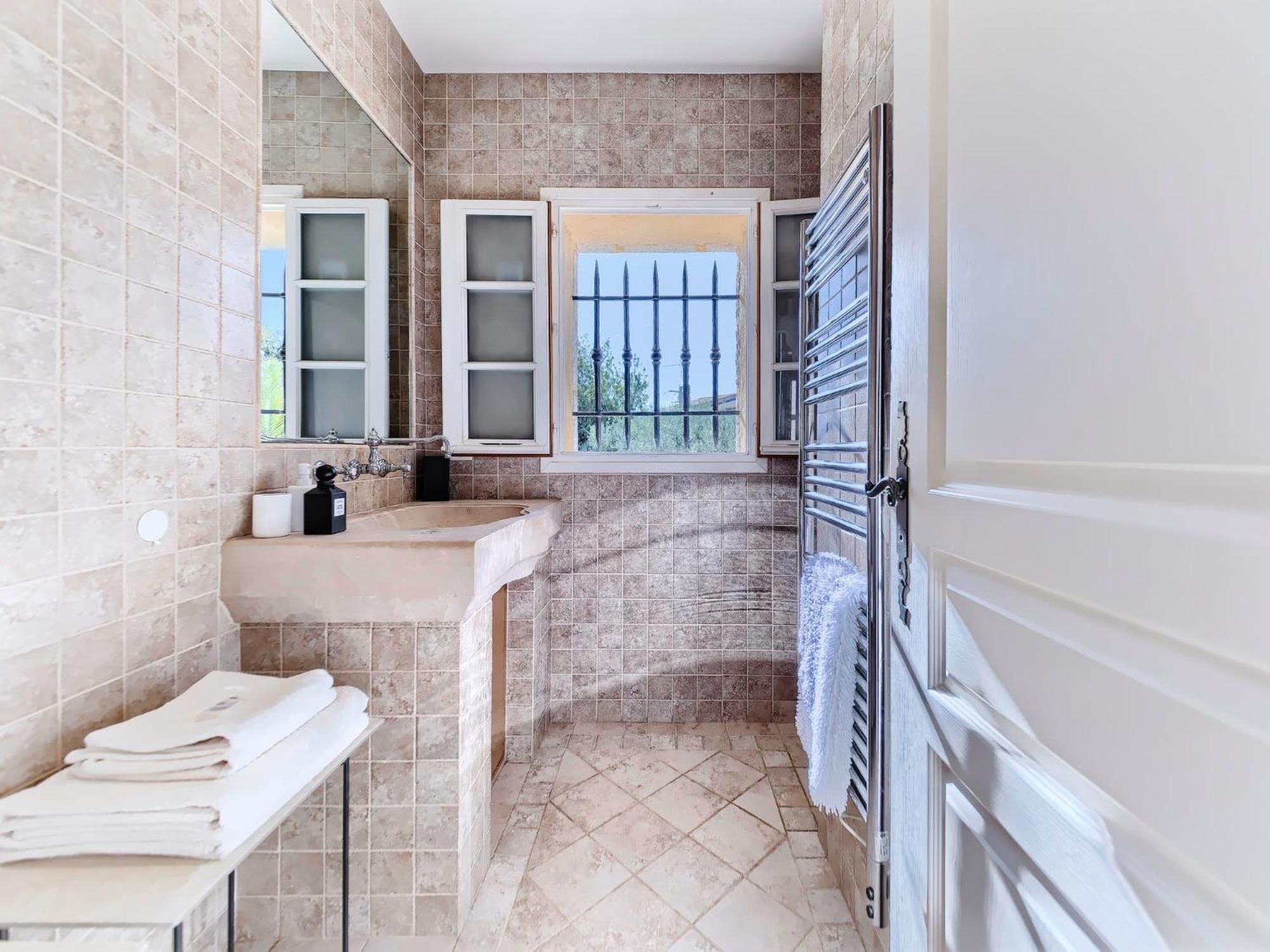 فيلا Bastide D'Architecte En Pierre كانيو سور مير المظهر الخارجي الصورة